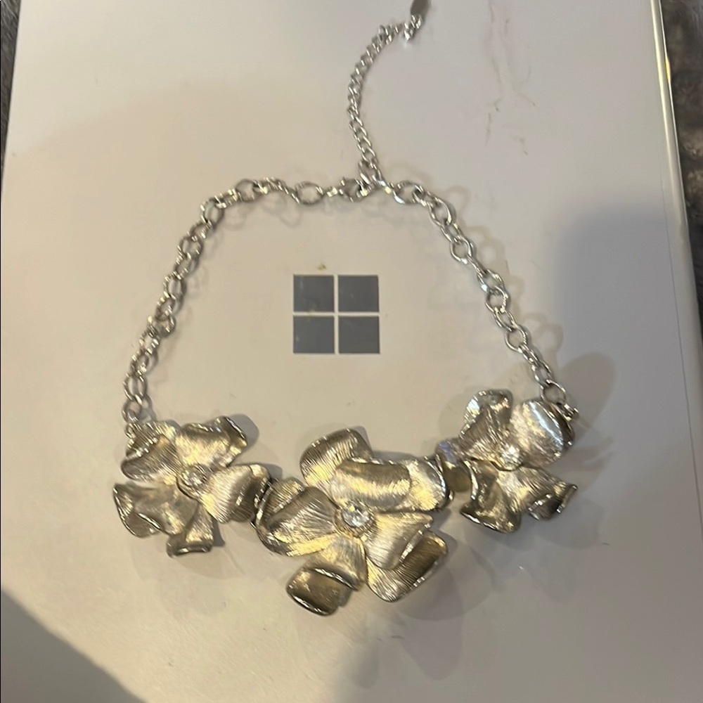 Silver Floral Necklace